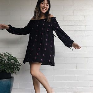 NWT Flynn Skye Off Shoulder Dress